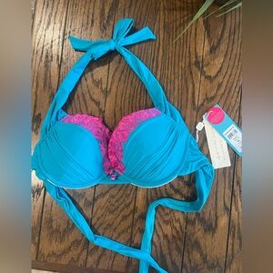 BRAND NEW Beach Bunny push up top.